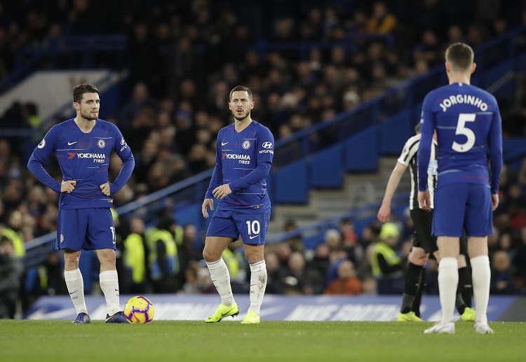 Premier League: với Chelsea những điểm yếu trong mùa đầu cầm quân của Sarri cũng liên tục bộc lộ