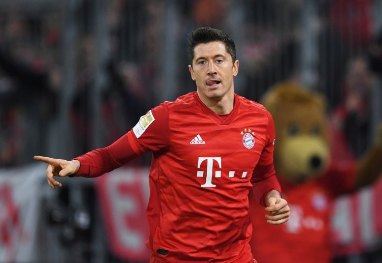 Robert Lewandowski scores two goals to give Bayern Munich a 4-0 Bundesliga win over BVB