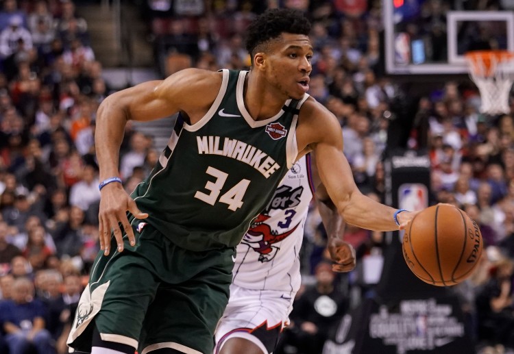 Kết quả cược bóng rổ ngày 26/2: Giannis Antetokounmpo quật ngã ĐKVĐ NBA