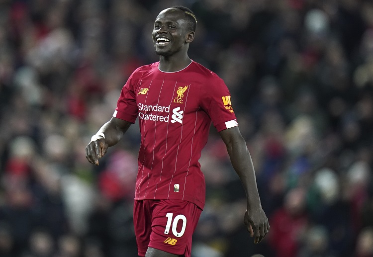 Sadio Mane scores a late goal to give Liverpool a 3-2 win over West Ham in Premier League