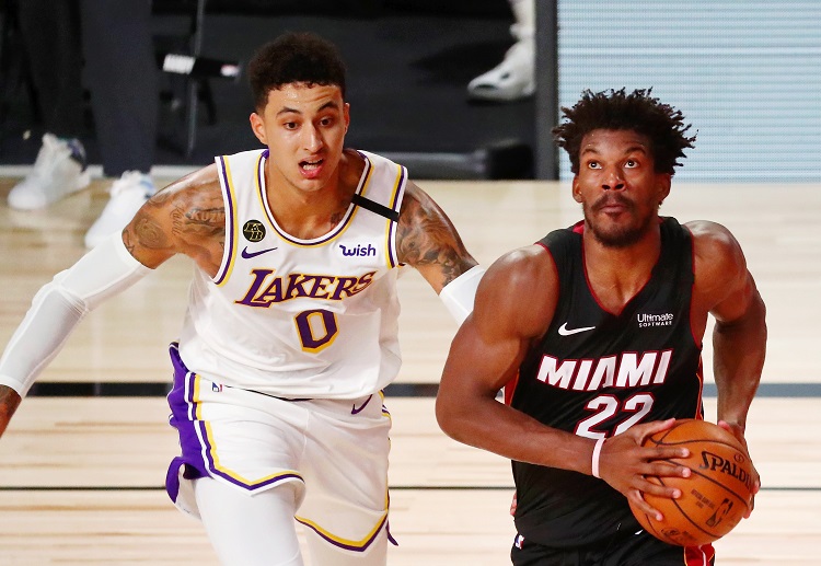 NBA 热火阵中的巴特勒三分上篮