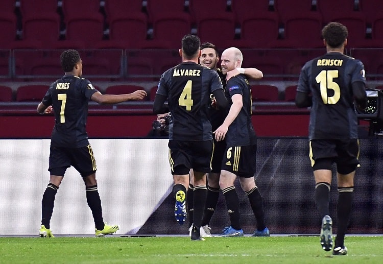 Ajax fail to get a win in the first leg of their quarter-final clash against AS Roma