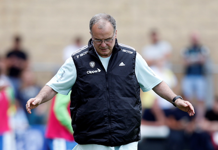 HLV Marcelo Bielsa vừa có một mùa giải tương đối thành công tại Premier League 2021/22