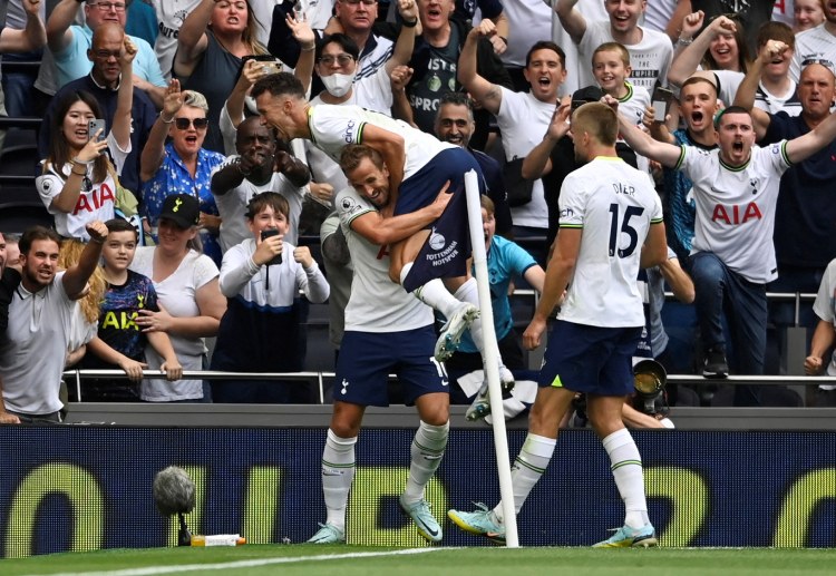 Premier League: Hiệp 1 là hiệp đấu mà không ai nhận ra Tottenham khi đoàn quân của Conte chơi bế tắc và rời rạc.