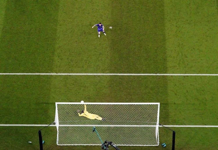 Wojciech Szczesny saved Lionel Messi's penalty during their World Cup 2022 Group C tie