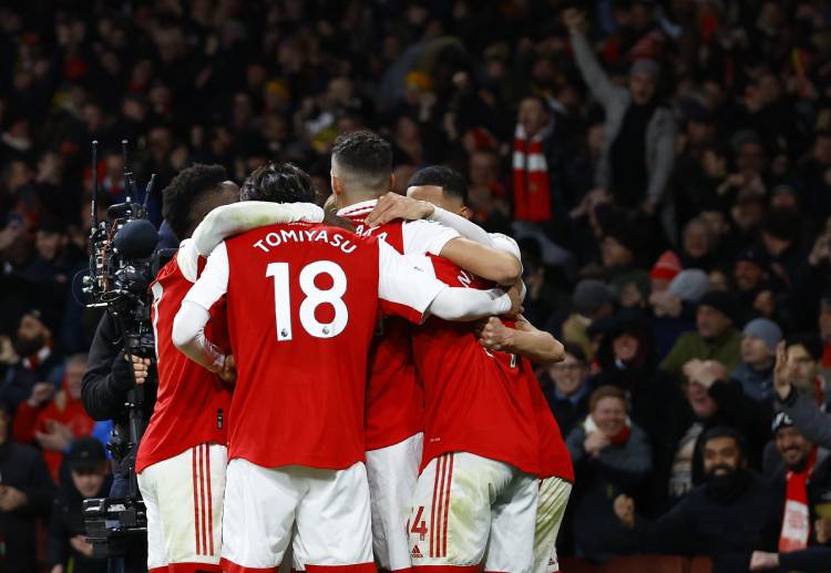 Arsenal incar juara Liga Inggris