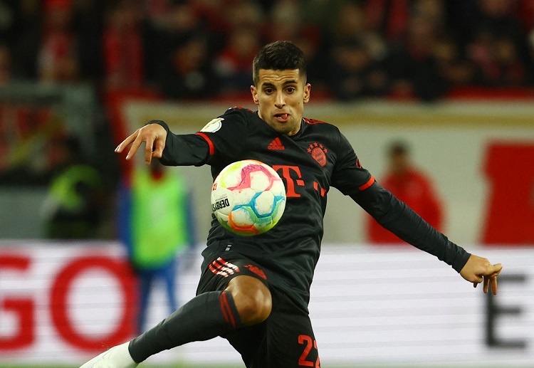 Joao Cancelo vẫn được đá Champions League cùng Bayern.