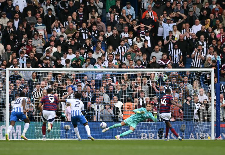 Newcastle giành 1 điểm ở vòng 35 Premier League