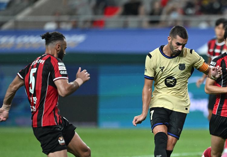 友谊赛 比赛进入尾声时，拉什福德送出精准传球，费兰·托雷斯再度破门。