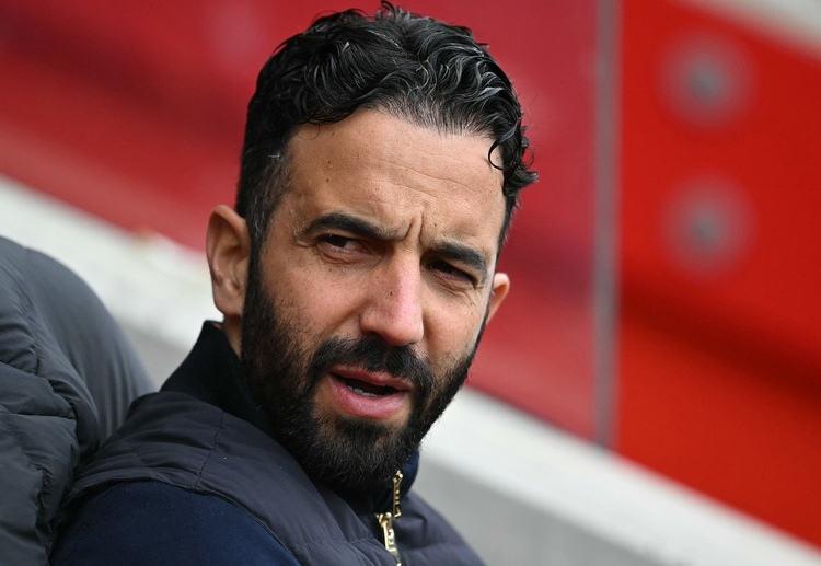 အများစု က‌တော့ ယူနိုက်တက်ဟာ ပရီးမီးယားလိဂ် ချန်ပီယံဆု အတွက် ရေပန်းအစားဆုံး ၃ သင်းထဲမှာ ပါဝင်နေတဲ့ အာဆင်နယ်နဲ့ တွေ့ဆုံမှုမှာ ရလဒ် မကောင်းနိုင်ကြောင်း သုံးသပ်မှုတွေ ရှိနေတာ ဖြစ်ပါတယ်။