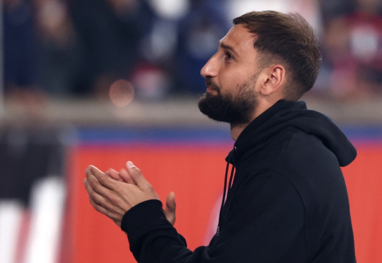 잔루이지 돈나룸마는 이적 마감일에 프리미어리그의 맨체스터 시티에 합류했다.