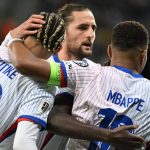 世界杯预选赛 法国队在姆巴佩的带领下，以2比0轻松战胜乌克兰。