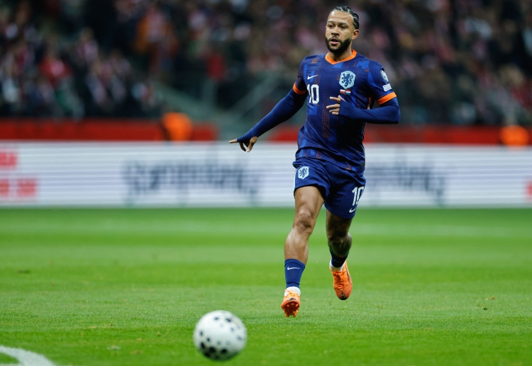 世界杯预选赛 莱万多夫斯基依旧扮演波兰锋线核心,只需再进两球,即可跻身全球射手榜前五名。