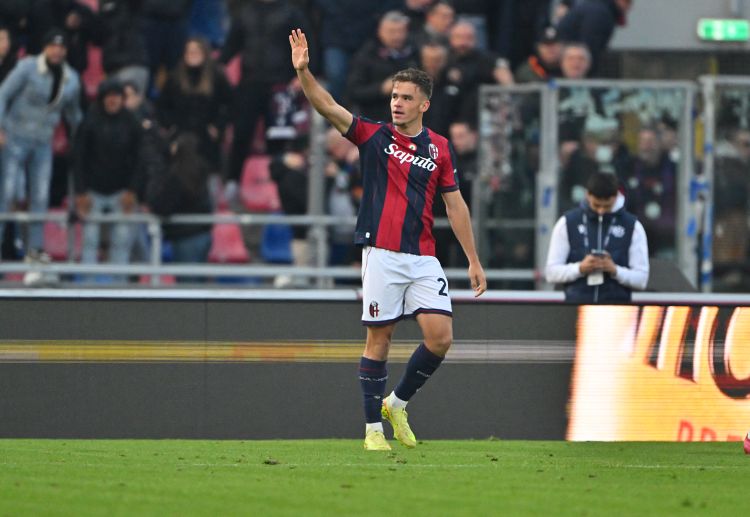 Bologna giành 3 điểm ở vòng 11 Serie A khi tiếp đón Napoli