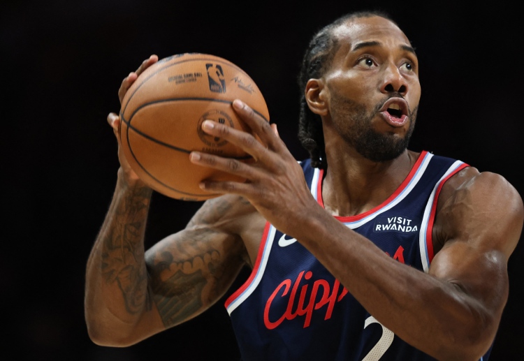 The Clippers hope to halt their losing run when they face the Hawks in an NBA showdown