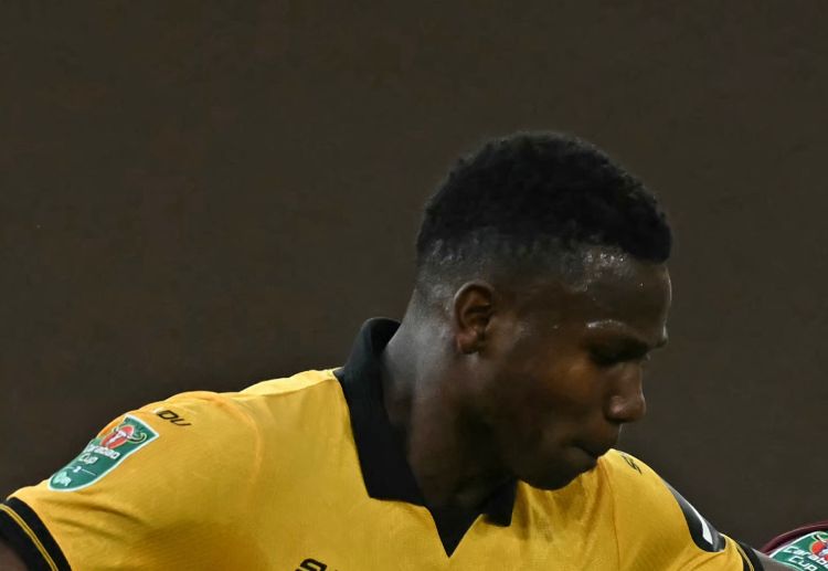 英超联赛 尽管莫斯克拉本轮解禁回归,但其作用有限,难以从根本上缓解狼队后防线的整体压力。